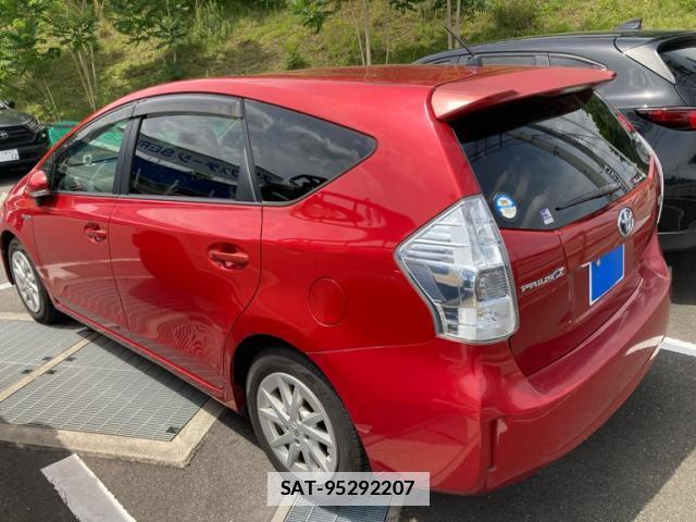 Toyota PRIUS ALPHA 2012-11 7799759-13