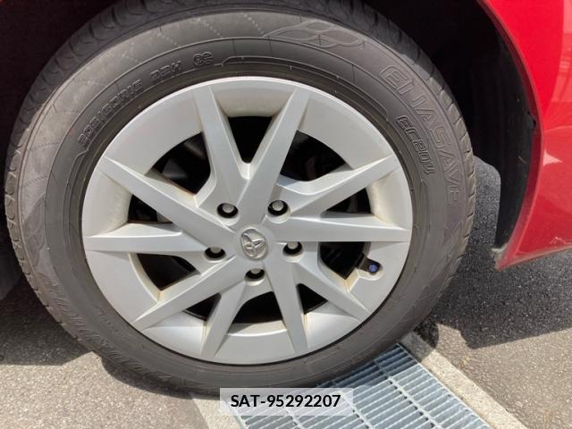 Toyota PRIUS ALPHA 2012-11 7799759-4
