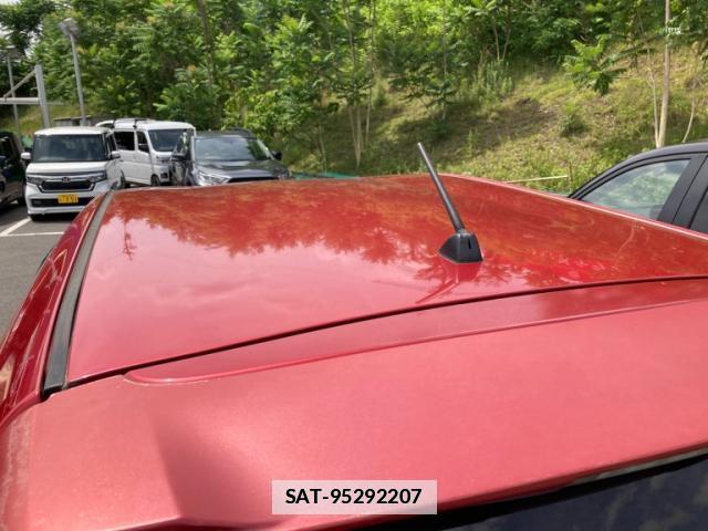 Toyota PRIUS ALPHA 2012-11 7799759-7
