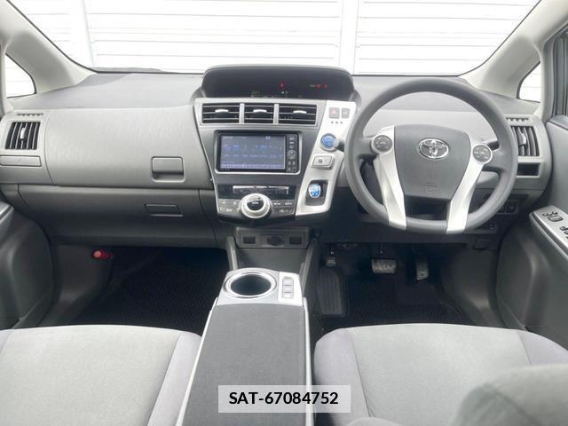 Toyota PRIUS ALPHA 2011-12 7800239-1
