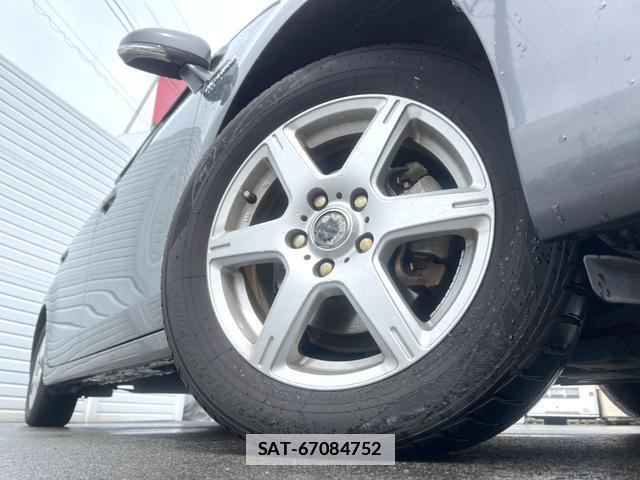 Toyota PRIUS ALPHA 2011-12 7800239-13