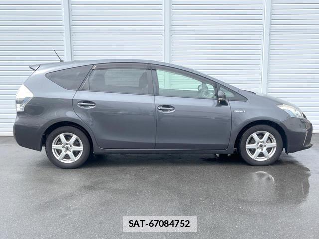 Toyota PRIUS ALPHA 2011-12 7800239-16