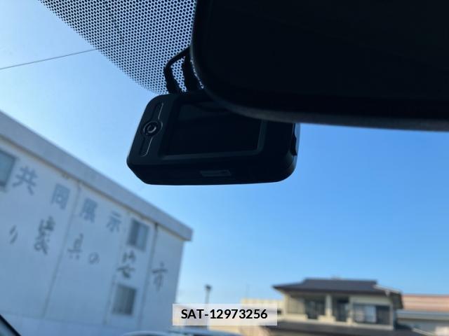 Toyota PRIUS ALPHA 2014-05 7800490-16