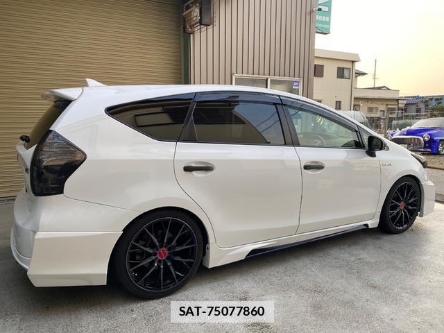 Toyota PRIUS ALPHA 2013-07 7800765-1
