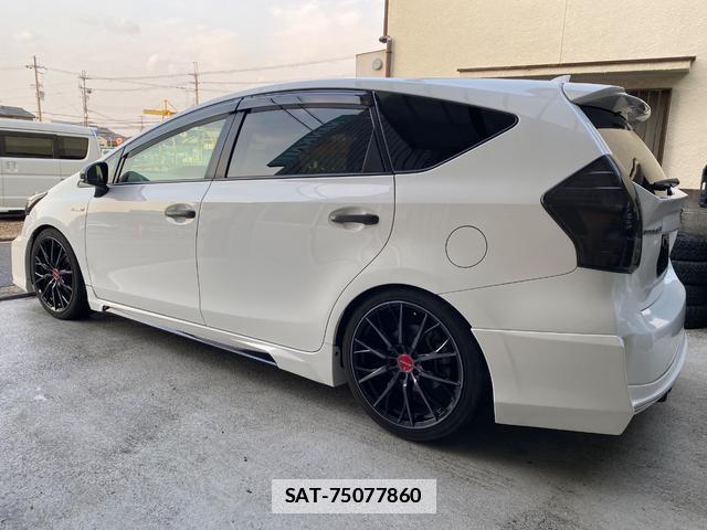 Toyota PRIUS ALPHA 2013-07 7800765-3