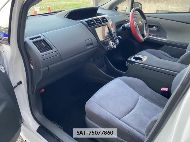 Toyota PRIUS ALPHA 2013-07 7800765-6