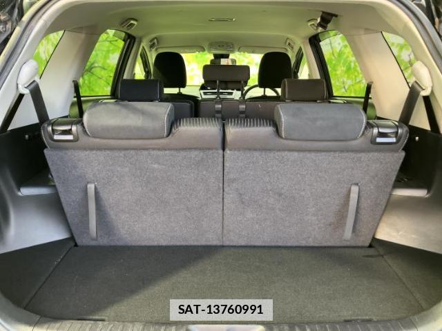 Toyota PRIUS ALPHA 2018-04 7800863-6