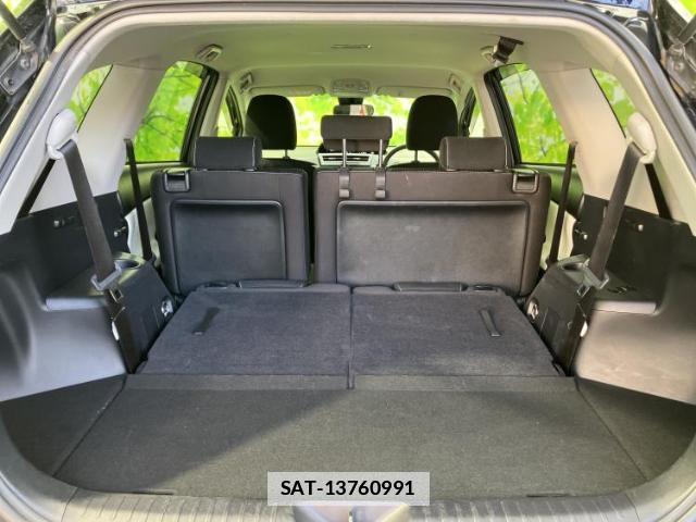 Toyota PRIUS ALPHA 2018-04 7800863-7