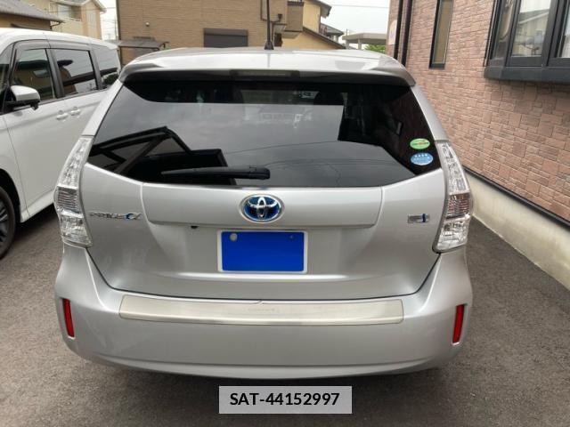 Toyota PRIUS ALPHA 2013-02 7801394-1