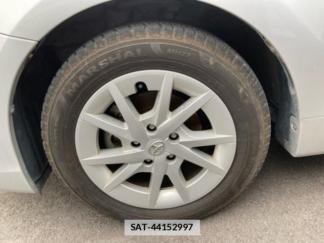 Toyota PRIUS ALPHA 2013-02 7801394-10