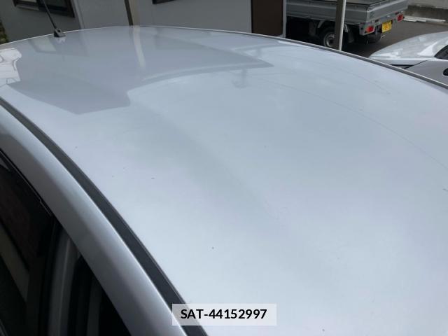 Toyota PRIUS ALPHA 2013-02 7801394-5