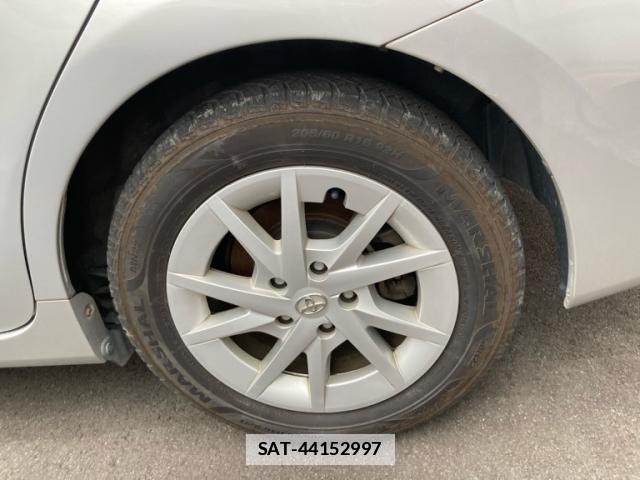 Toyota PRIUS ALPHA 2013-02 7801394-9