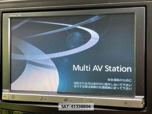 Toyota PRIUS ALPHA 2012-07 7801506-2