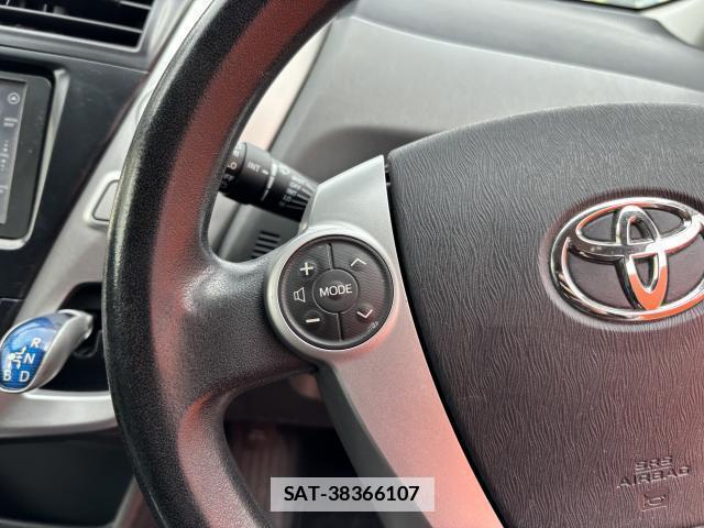 Toyota PRIUS ALPHA 2011-12 7801823-10