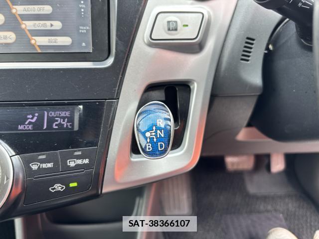 Toyota PRIUS ALPHA 2011-12 7801823-8