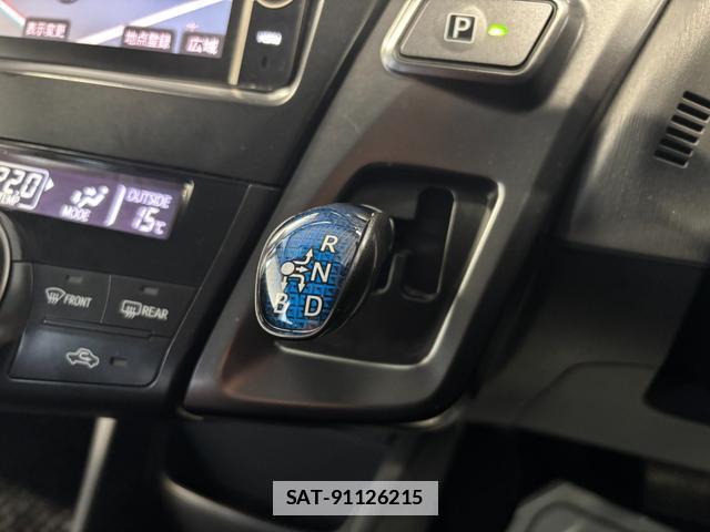 Toyota PRIUS ALPHA 2014-04 7801949-15