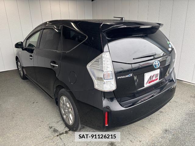 Toyota PRIUS ALPHA 2014-04 7801949-3
