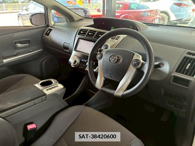 Toyota PRIUS ALPHA 2013-07 7802989-13