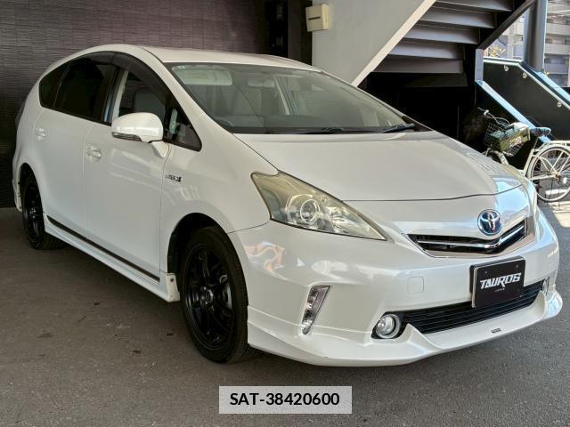 Toyota PRIUS ALPHA 2013-07 7802989-2