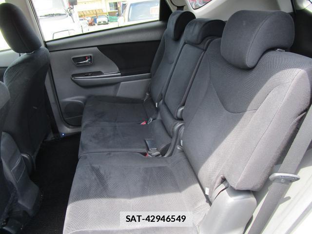 Toyota PRIUS ALPHA 2014-08 7803356-10