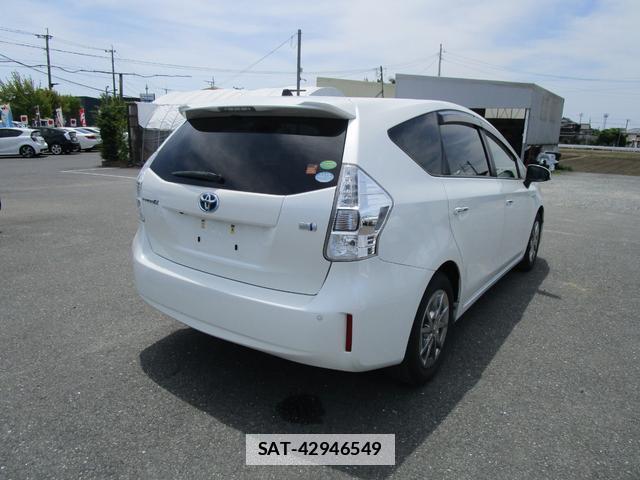 Toyota PRIUS ALPHA 2014-08 7803356-15