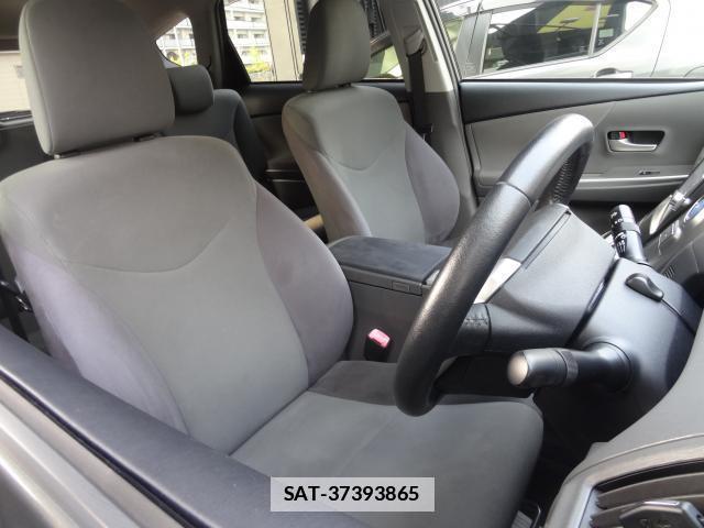 Toyota PRIUS ALPHA 2011-09 7805180-9