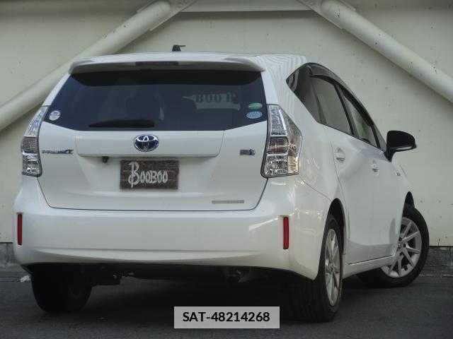 Toyota PRIUS ALPHA 2012-09 7805233-1