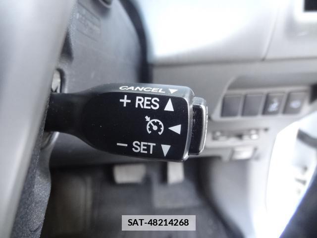 Toyota PRIUS ALPHA 2012-09 7805233-7