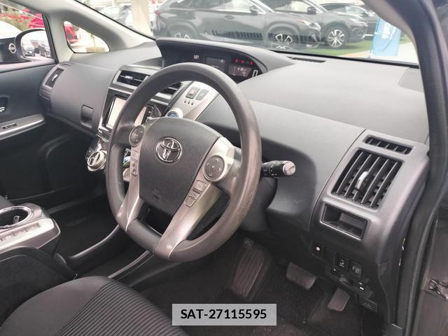 Toyota PRIUS ALPHA 2015-08 7805362-11