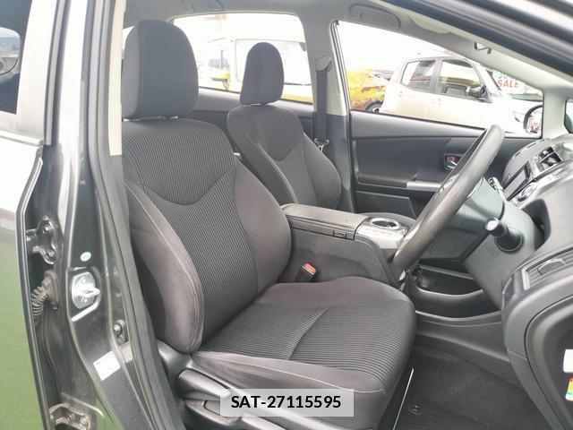 Toyota PRIUS ALPHA 2015-08 7805362-12