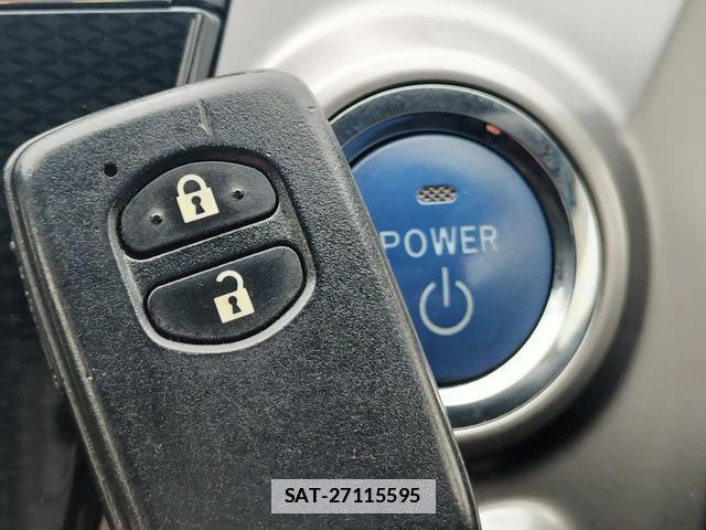 Toyota PRIUS ALPHA 2015-08 7805362-6