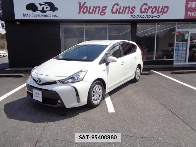 Toyota PRIUS ALPHA 2015-08 7805471-0
