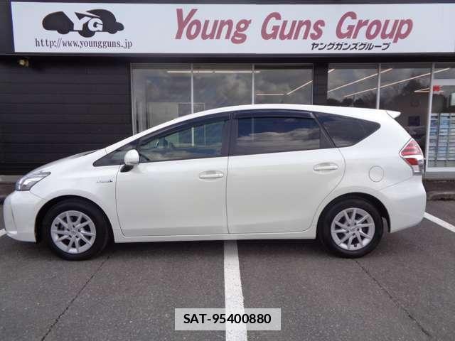 Toyota PRIUS ALPHA 2015-08 7805471-13