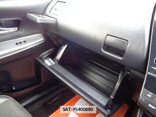Toyota PRIUS ALPHA 2015-08 7805471-16