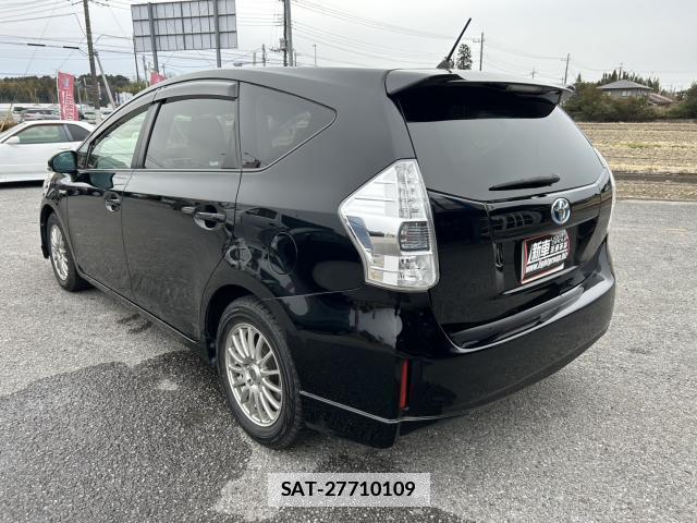 Toyota PRIUS ALPHA 2012-12 7806364-14