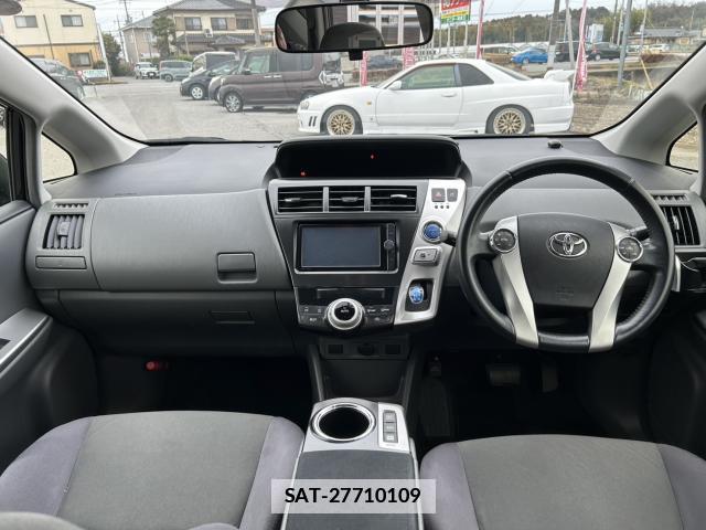 Toyota PRIUS ALPHA 2012-12 7806364-2