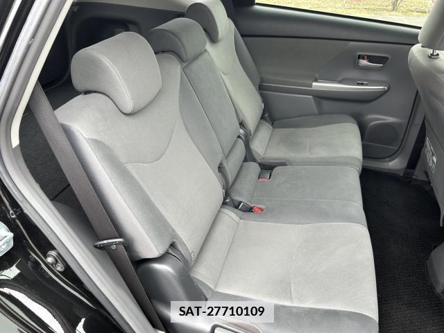Toyota PRIUS ALPHA 2012-12 7806364-6