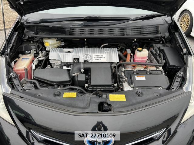 Toyota PRIUS ALPHA 2012-12 7806364-7