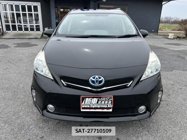 Toyota PRIUS ALPHA 2012-12 7806364-9