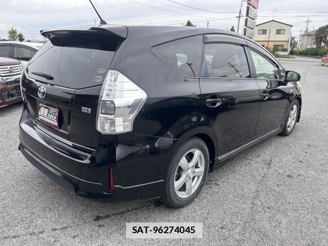 Toyota PRIUS ALPHA 2012-01 7806367-13