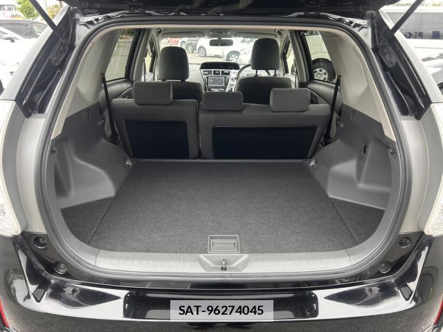 Toyota PRIUS ALPHA 2012-01 7806367-18