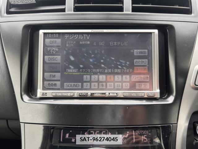 Toyota PRIUS ALPHA 2012-01 7806367-4
