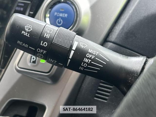 Toyota PRIUS ALPHA 2015-07 7806537-12