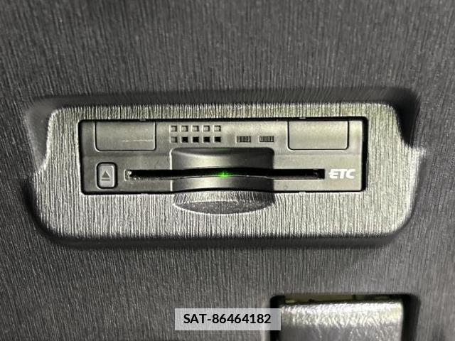 Toyota PRIUS ALPHA 2015-07 7806537-14