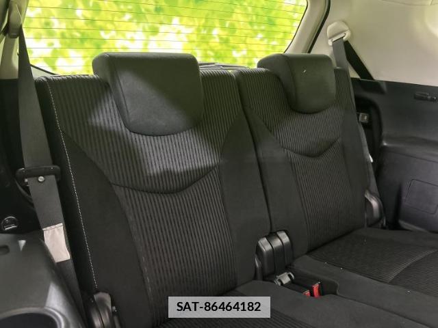 Toyota PRIUS ALPHA 2015-07 7806537-5