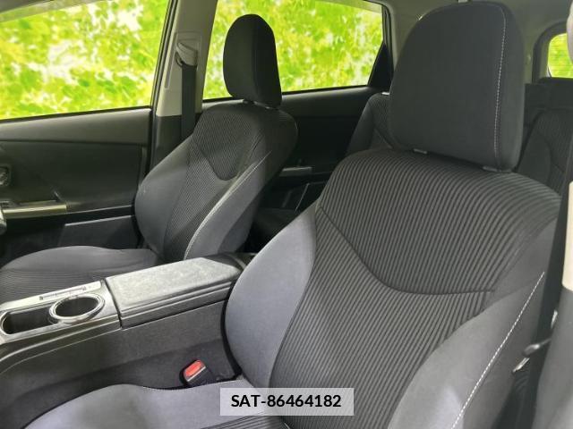 Toyota PRIUS ALPHA 2015-07 7806537-6