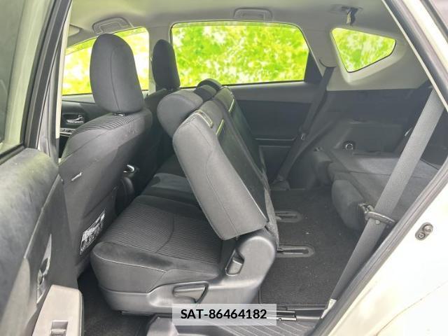 Toyota PRIUS ALPHA 2015-07 7806537-7