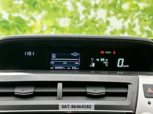 Toyota PRIUS ALPHA 2015-07 7806537-9