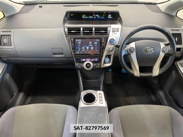 Toyota PRIUS ALPHA 2013-02 7806649-1