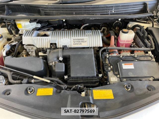 Toyota PRIUS ALPHA 2013-02 7806649-15